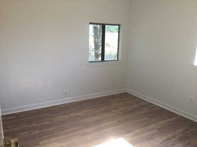 1134 Oro Dam Blvd W, Oroville, CA 95965 - photo 4