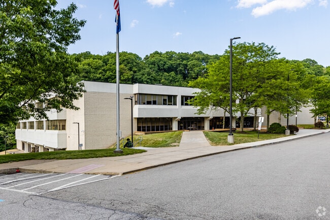 The Northgate Middle/High School serves the Bellevue and Avalon communities.