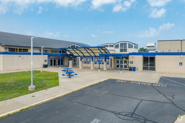 Delavan-Darien High School serves grades K-12.