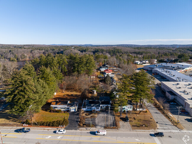Namaste Montessori School in Goffstown, New Hampshire serves 15 students in grades K-4.