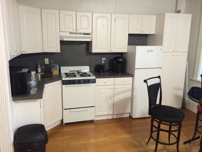 142 Hemenway St unit 20, Boston, MA 02115 - photo 3