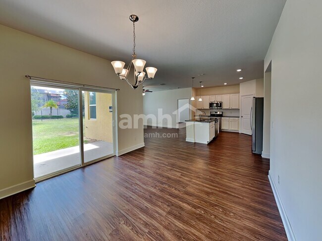 306 Crestrun Loop, Leesburg, FL 34748 - photo 5