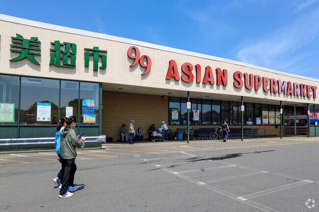 The 99 Asian Supermarket is a great spot to pick up pantry staples in Maplewood.