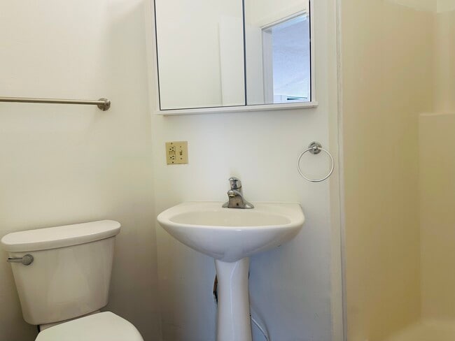 1105 S Rogers St unit A, Bloomington, IN 47403 - photo 7