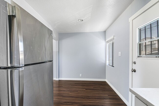11859 207th St unit 11859.25, Lakewood, CA 90715 - photo 5