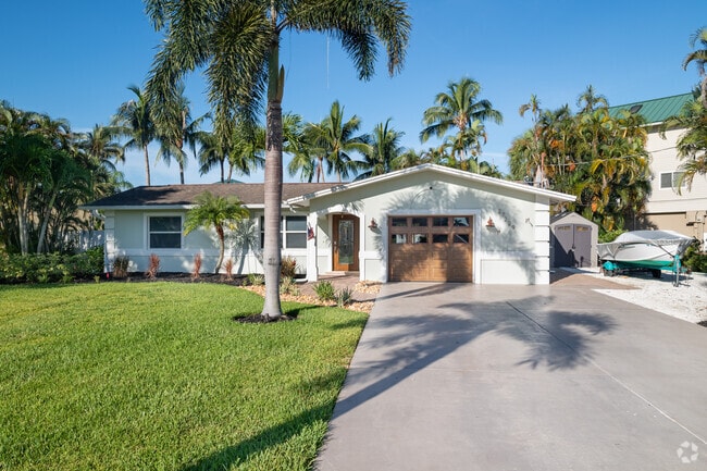 Single story ranch home in the Arbel neighborhood.