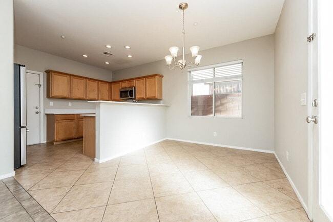 7204 Amber Cascade Ct, Las Vegas, NV 89149 - photo 7