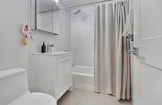161 W 16th St Unit 12I, New York, NY 10011