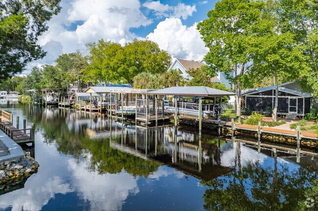 See the quiet beauty of waterfront living in Homosassa.