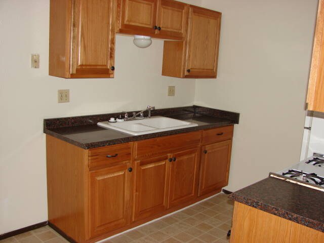 Captains Cove, Manteca, CA 95337 - photo 5