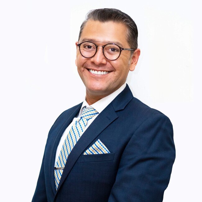 Agent Photo