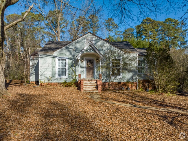 Most homes in LaFayette, Georgia are older and there are many examples of the Craftsman Style.