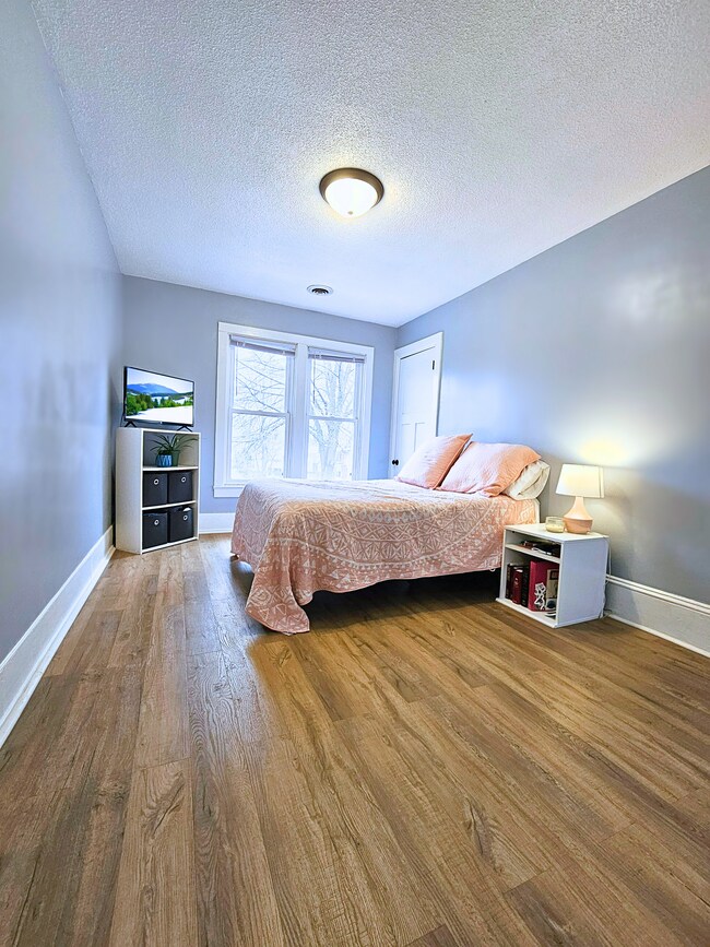 794 Bayard Ave Unit 794 Bayard #2, Saint Paul, MN 55102