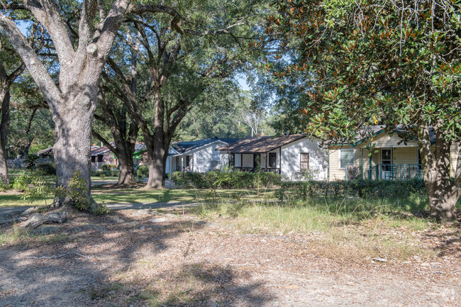 Many homes in the Highland Park neighborhood are modest ranch-style homes.