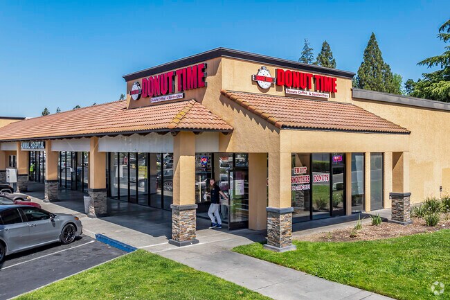 Donut Time is a locally owned shop serving fresh pastries all day long in Kirkland Place.