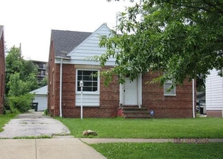 1464 E 195th St, Euclid, OH 44117