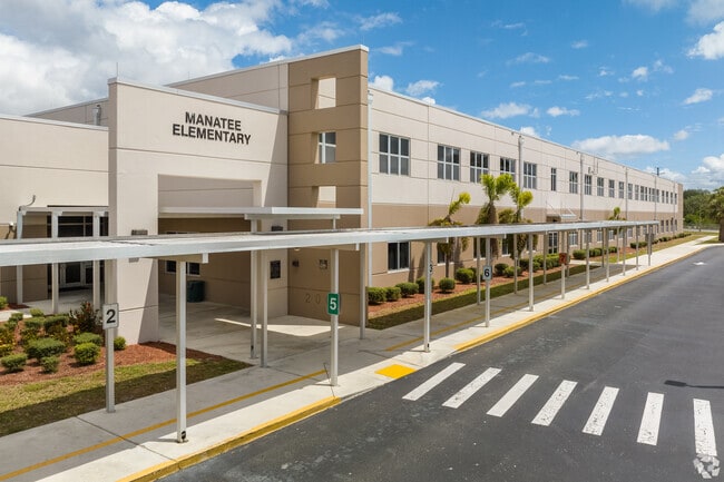 Manatee Elementary School is perfect for students who wants to achieve the most.