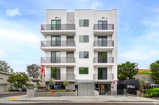 10867 Fruitland Dr, Studio City, CA 91604