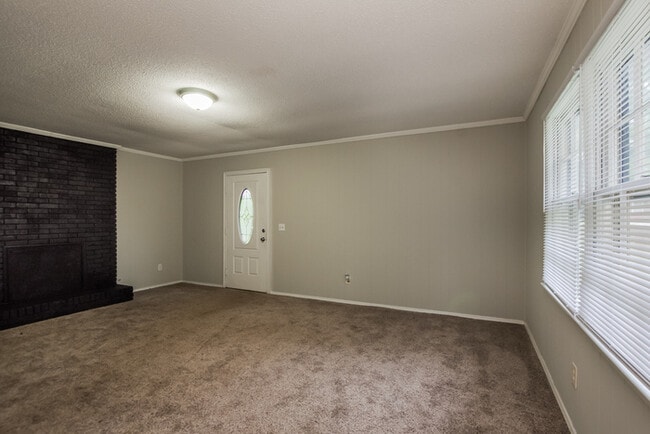 102 1st Day St, Piedmont, SC 29673 - photo 2