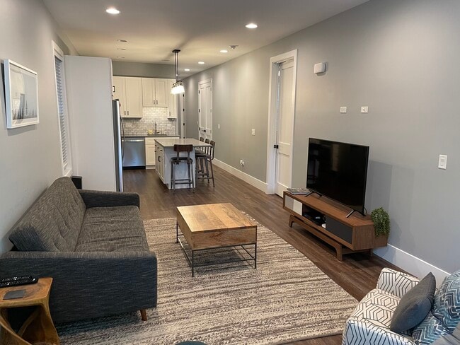 1841 W School St unit 1, Chicago, IL 60657 - photo 3