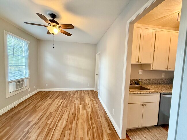 517 13th St unit C, Sacramento, CA 95814 - photo 3