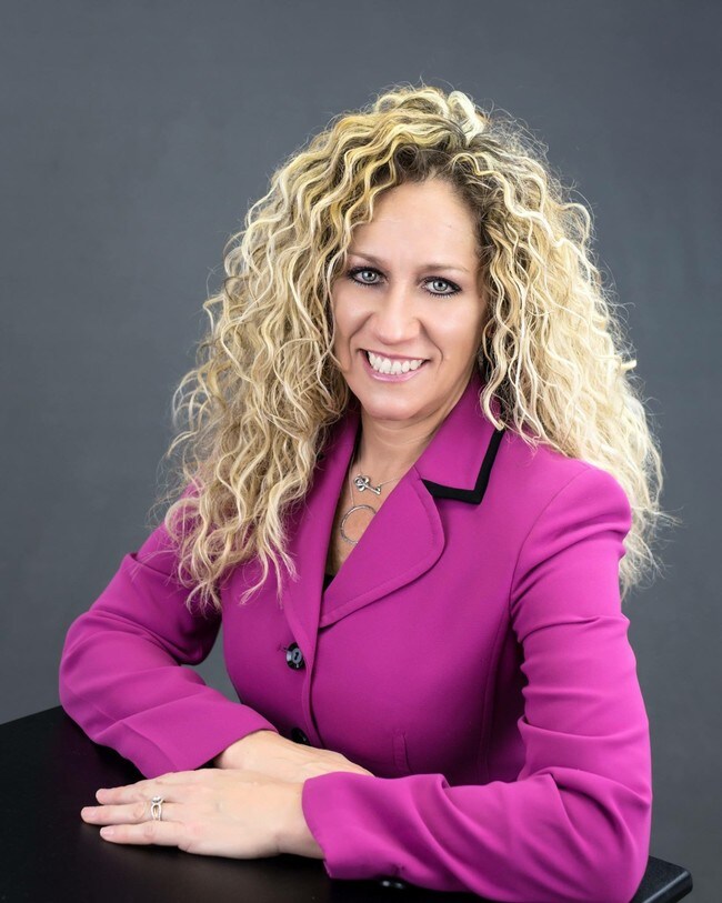 Michelle Hernandez Sarto