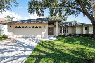 1060 Colony Arms Dr, Lakeland, FL 33813
