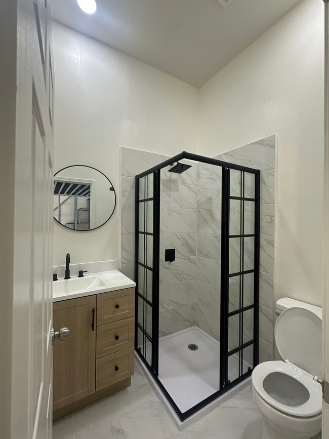 1223 Elden Ave unit C, Los Angeles, CA 90006 - photo 7