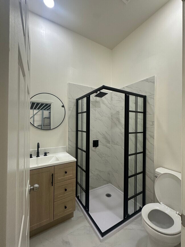 1223 Elden Ave unit D, Los Angeles, CA 90006 - photo 7