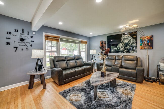 737 E 157th Place unit ID1306480P, South Holland, IL 60473 - photo 5