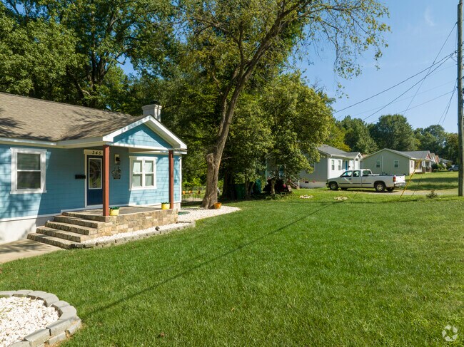 Smaller ranch style homes with large yards allow for quiet neighborhoods around Sugar Creek.
