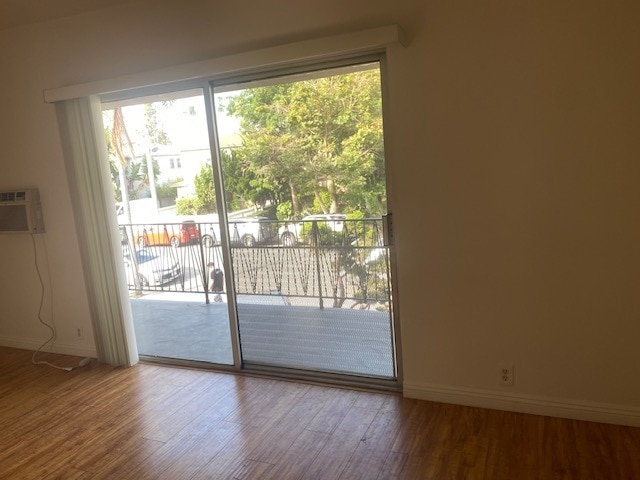 3674 Empire Dr, Los Angeles, CA 90034 - photo 7