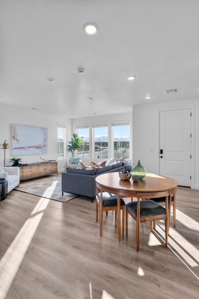 903 W Bright Ridge Cove, Saint George, UT 84790 - photo 6