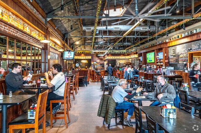 First Street Alehouse's buffet-style dining packages provide a slightly upscale experience in Livermore for Sunset East resiudents.