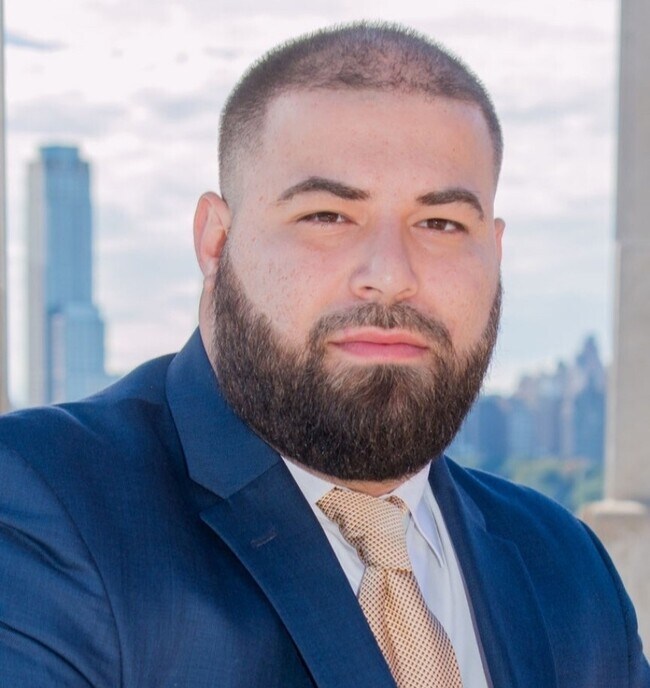 Agent Photo