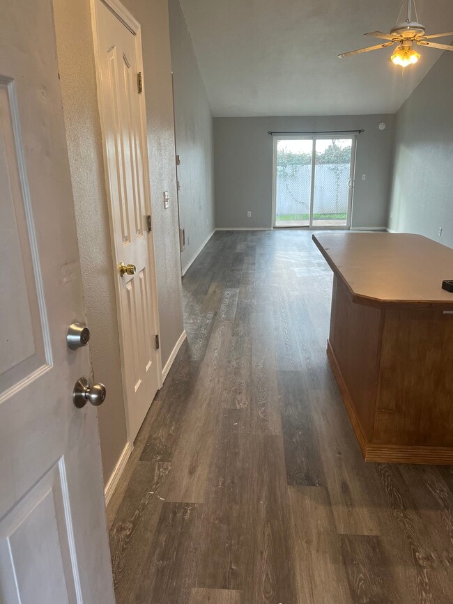 222 Chapman Ln, Springfield, OR 97478 - photo 3