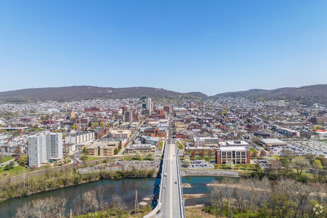 Downtown reading is about 10-15 minutes drive from Sinking Spring.