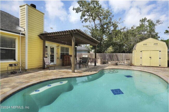 8959 Bridgecreek Dr, Jacksonville, FL 32244 - photo 4