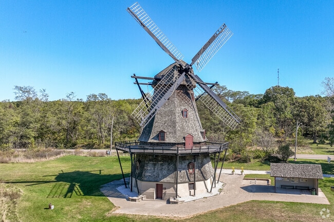 The Fabyan Windmill in Southwest Central Geneva is an art to see near the water view.