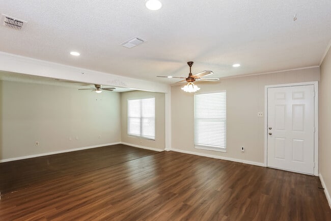 441 NW Jayellen Ave, Burleson, TX 76028 - photo 4