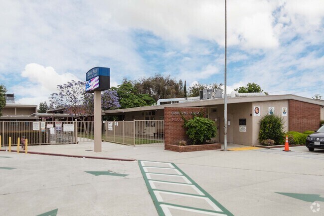 Ernie Pyle Elementary School serves over 400 students in Kindergarten through 6th grade.