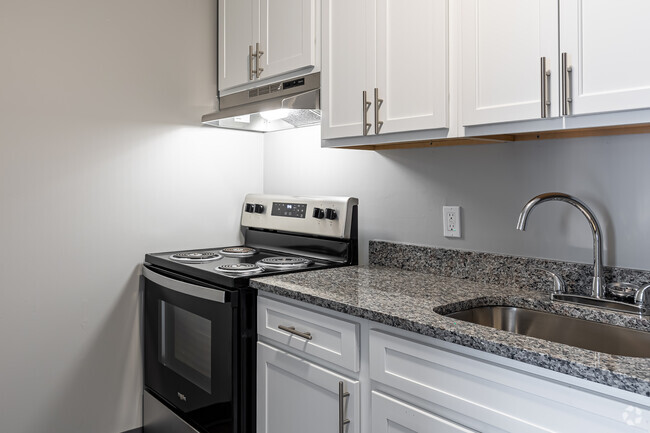 1BR, 1BA - Kitchen