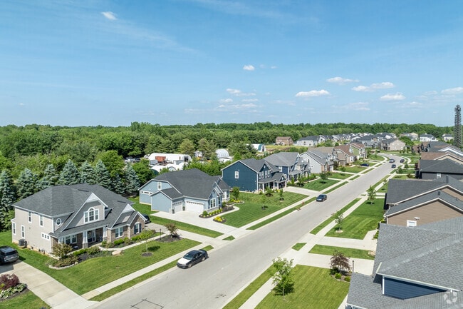 Pickerington's new builds feature open floor plans, spacious kitchens, and updated finishes.