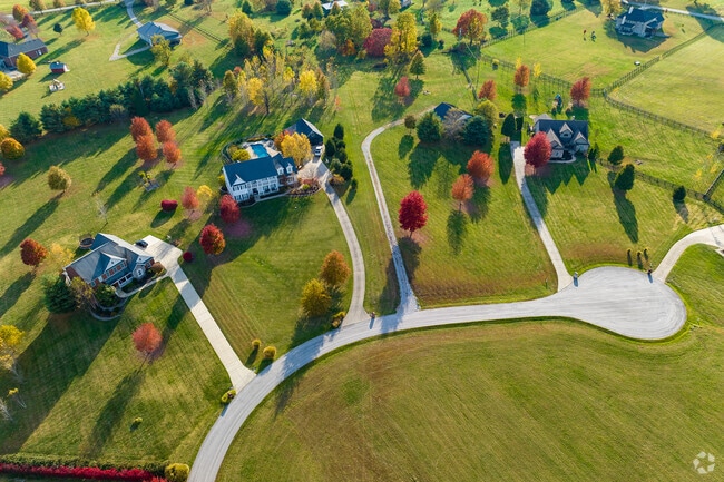 Fishers Mill Landing features a variety of homes with oversized lots in Paynes Depot.