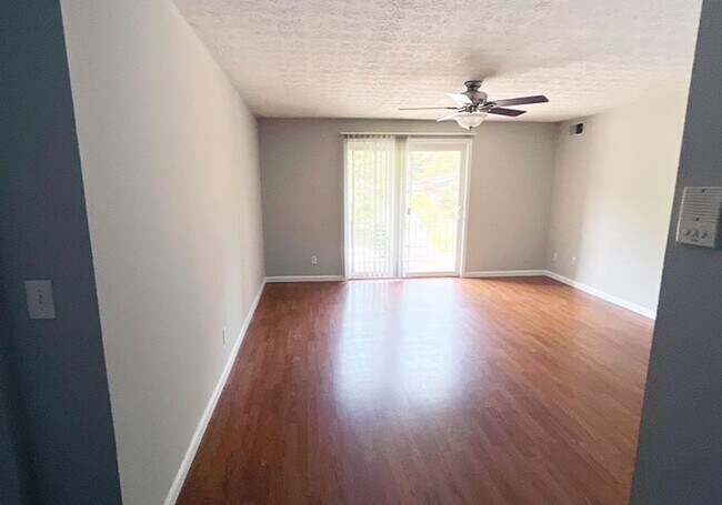 525 Lowell Ave unit 525-13, Cincinnati, OH 45220 - photo 6