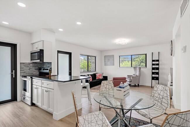 1634 SW 4th Ave unit ID1049784P, Fort Lauderdale, FL 33315 - photo 6