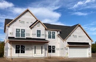 5676 Dorothy Cir, Clarence, NY 14032