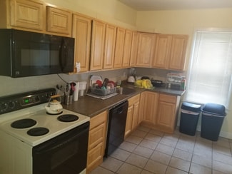 4 E Broad St, East Stroudsburg, PA 18301