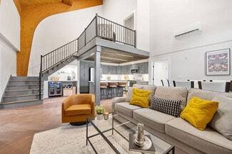 4600 Enders Rd, Manlius, NY 13104