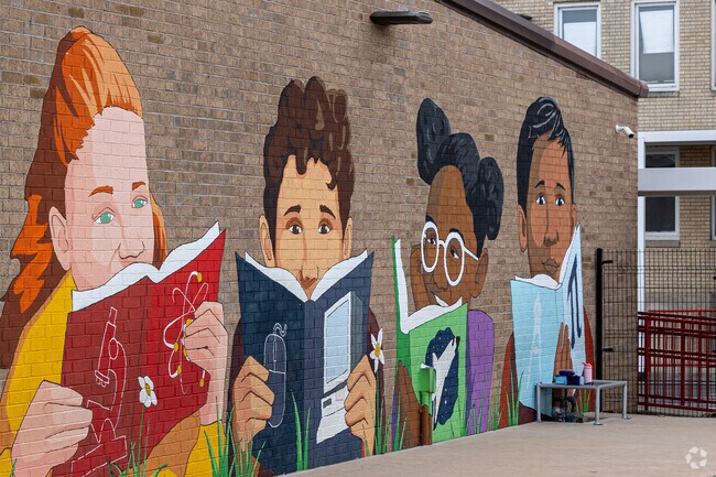 LISA Academy Springdale has 347 students in kindergarten through eighth grade.
